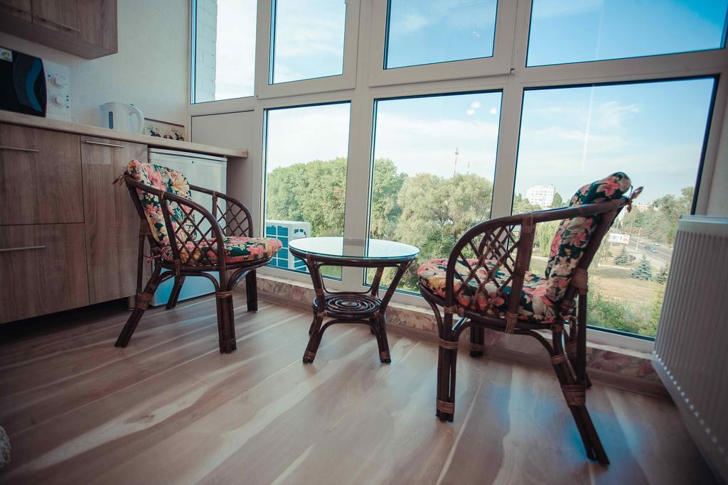 Molex Apartments 2 تشيرنيهيفسكا الغرفة الصورة
