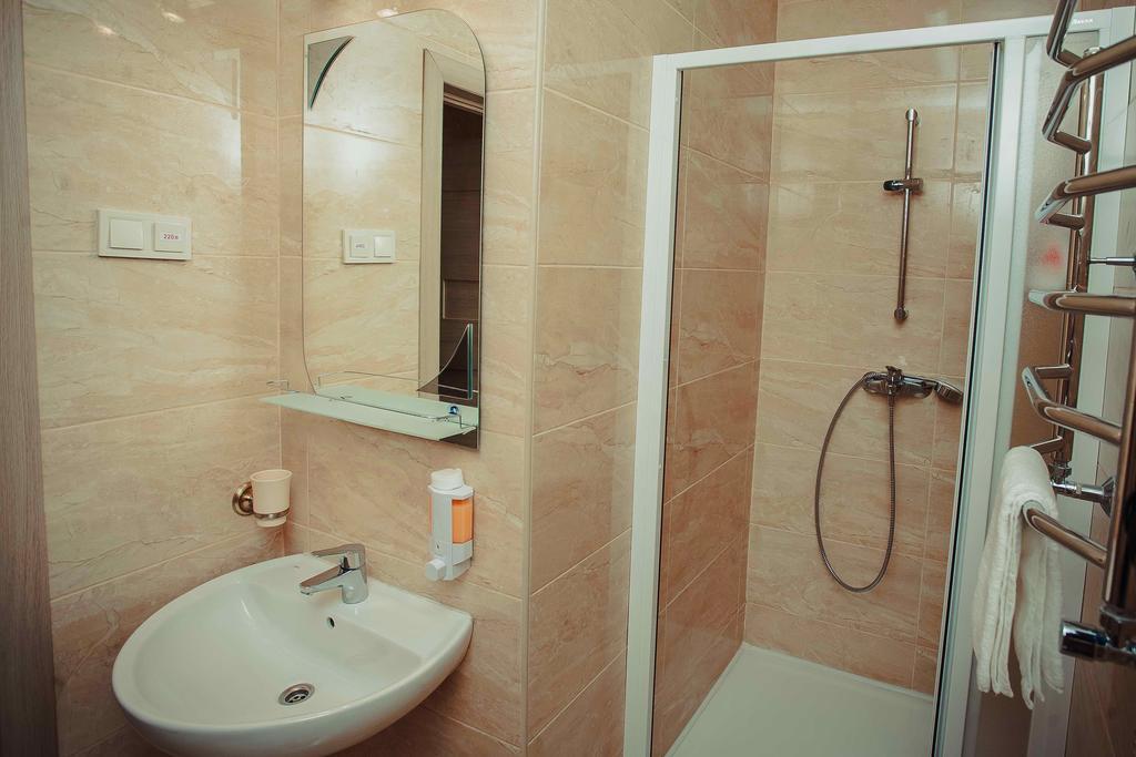 Molex Apartments 2 تشيرنيهيفسكا الغرفة الصورة